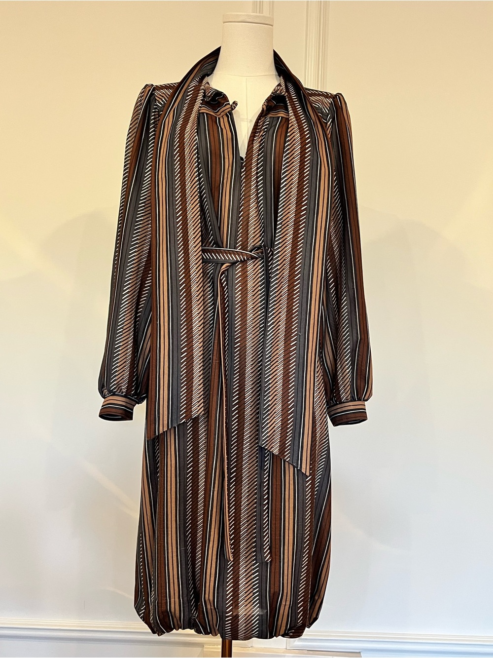 Vintage 70s Secretary Dress Brown Stripe Bow Scarf Neck Belted Blouson - Picture 6 of 8